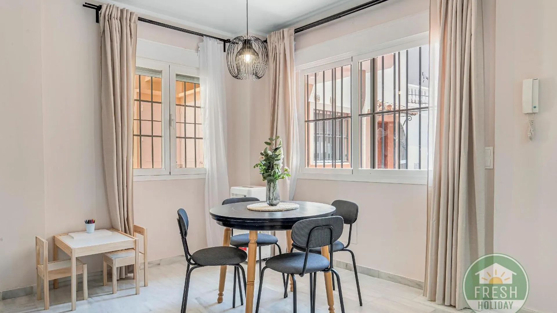 5 Seconds To The Beach Apartment ألغاروبو - كوستا
